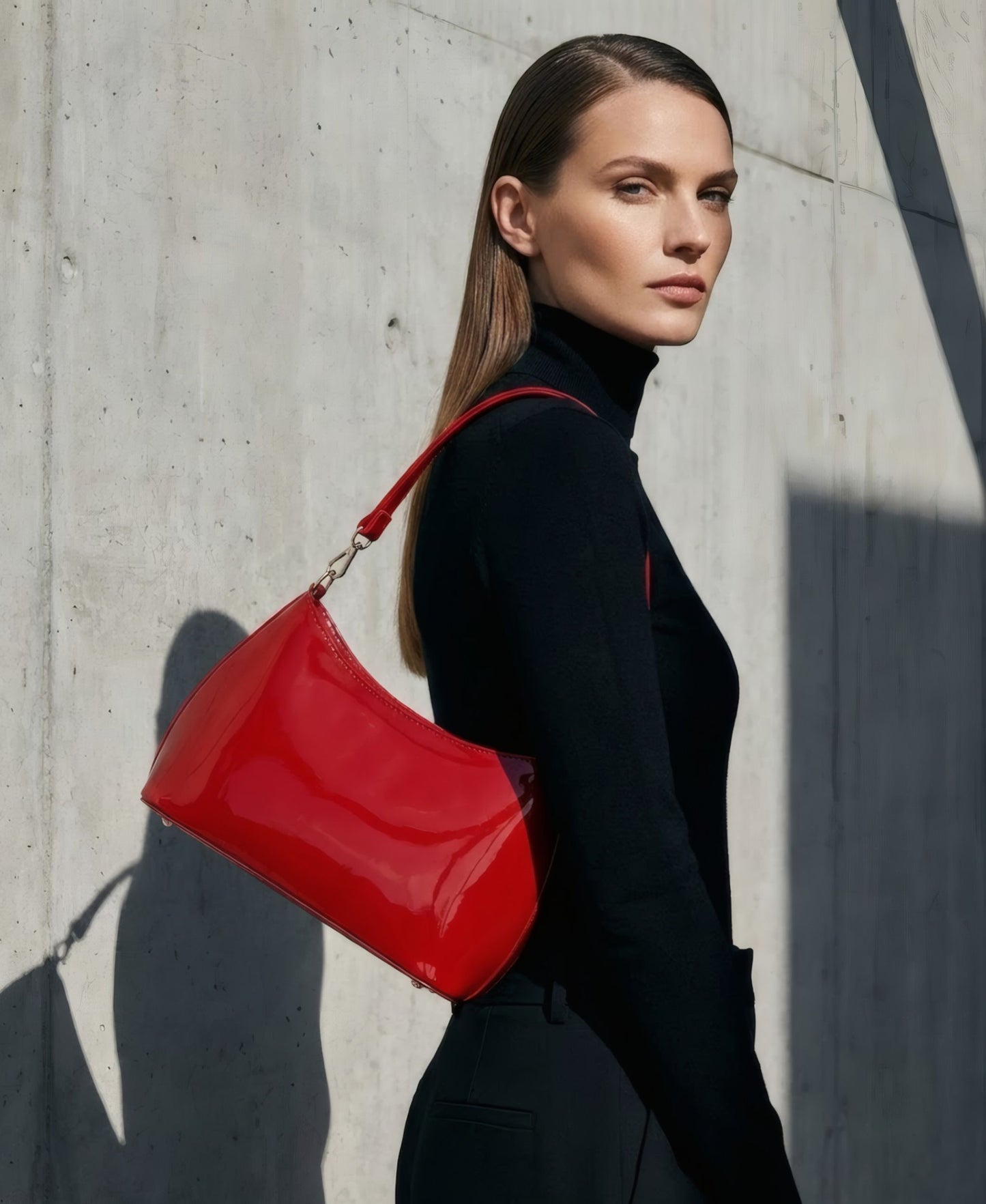 VENEZIA – Patent Leather Baguette Bag